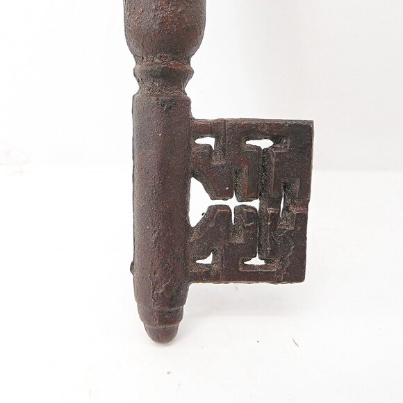 Large Cast Iron Skeleton Key Decorative Wall Décor 12" - Picture 4 of 6